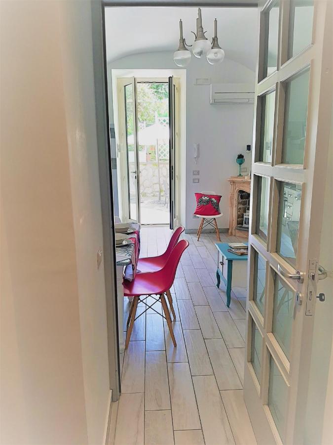 Dreaming Sorrento Suites エクステリア 写真