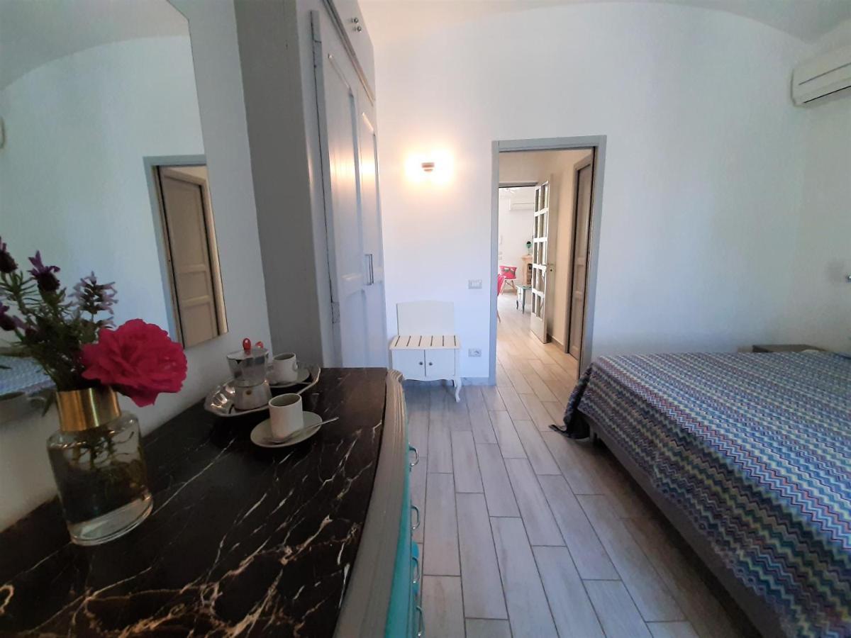 Dreaming Sorrento Suites エクステリア 写真